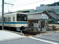 風祭駅改札