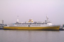 八甲田丸